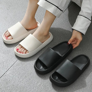 Men Home Slippers Male Sandals Bathroom Women Non Slip Outdoor Beach Slides Casual Rubber Flip Flops Flat 2025 New Trend Summer