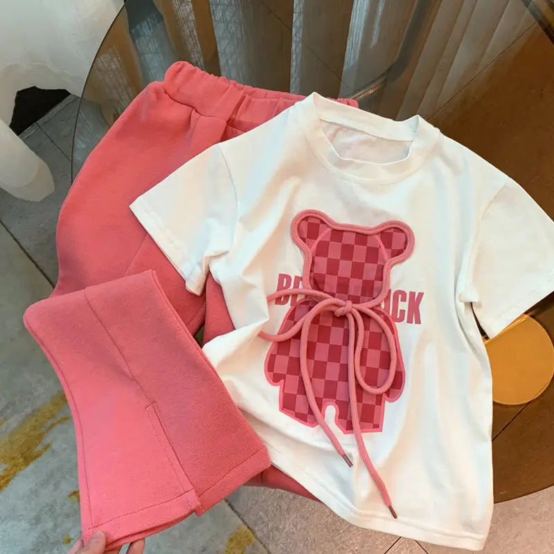 Conjunto de niña, camiseta con dibujo de oso, pantalon acampanado,