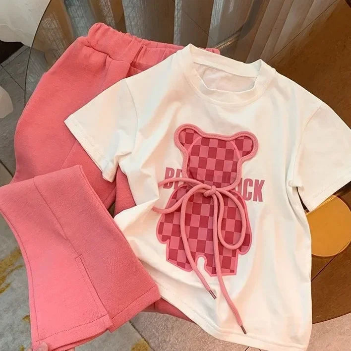 Conjunto de niña, camiseta con dibujo de oso, pantalon acampanado,